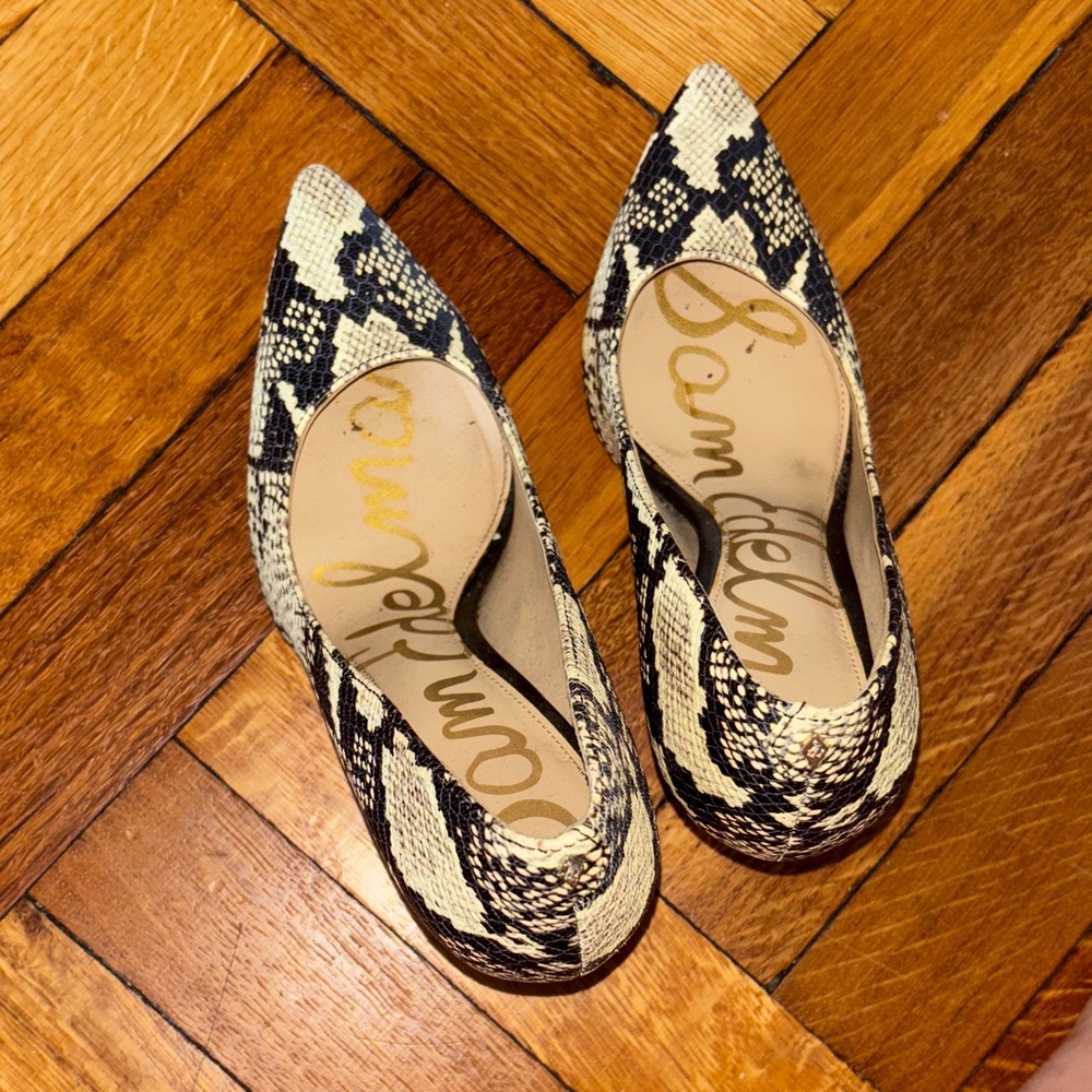 Sam Edelman Black and Cream Snakeskin Heels